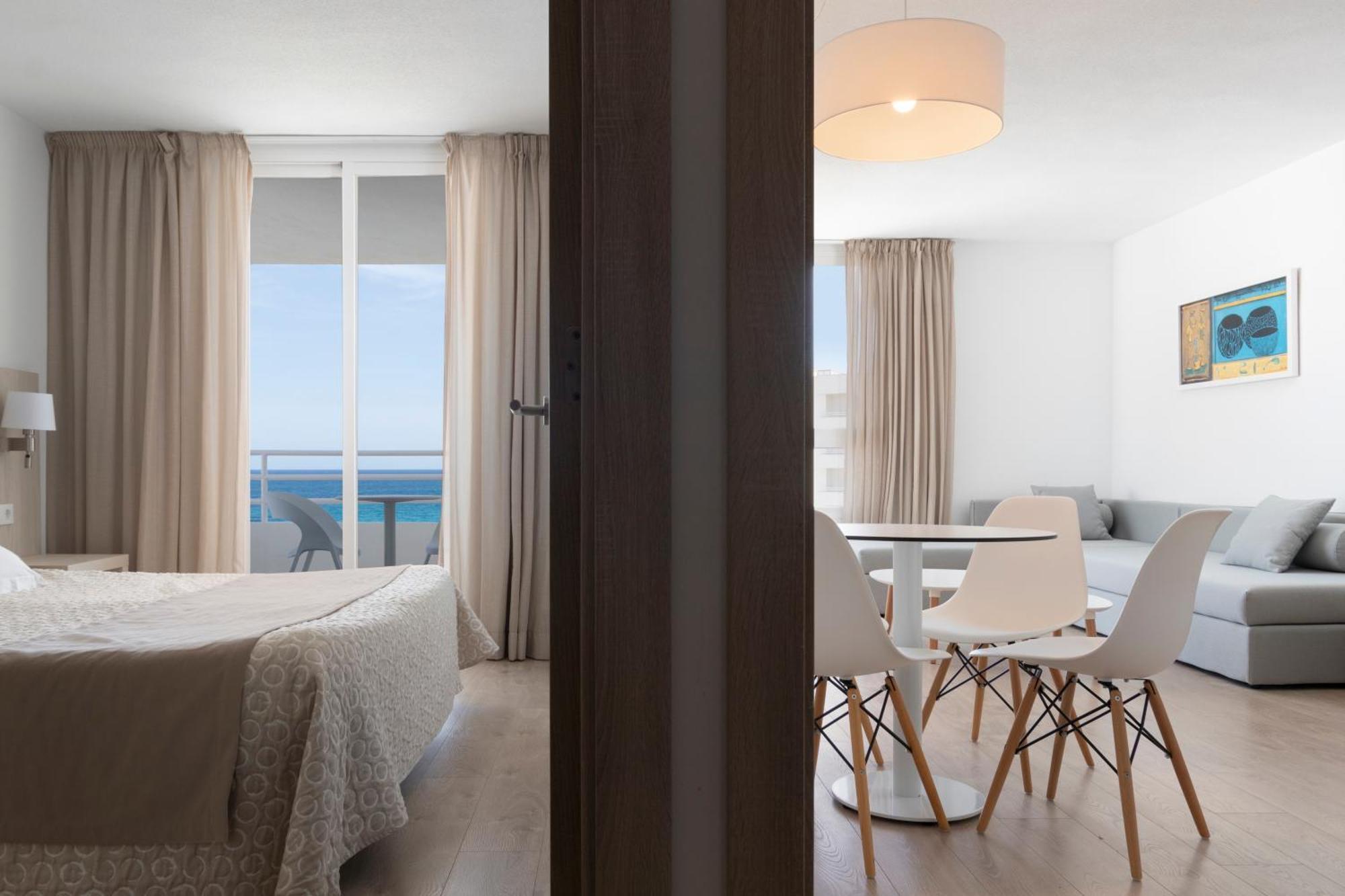 Family Room Sea View