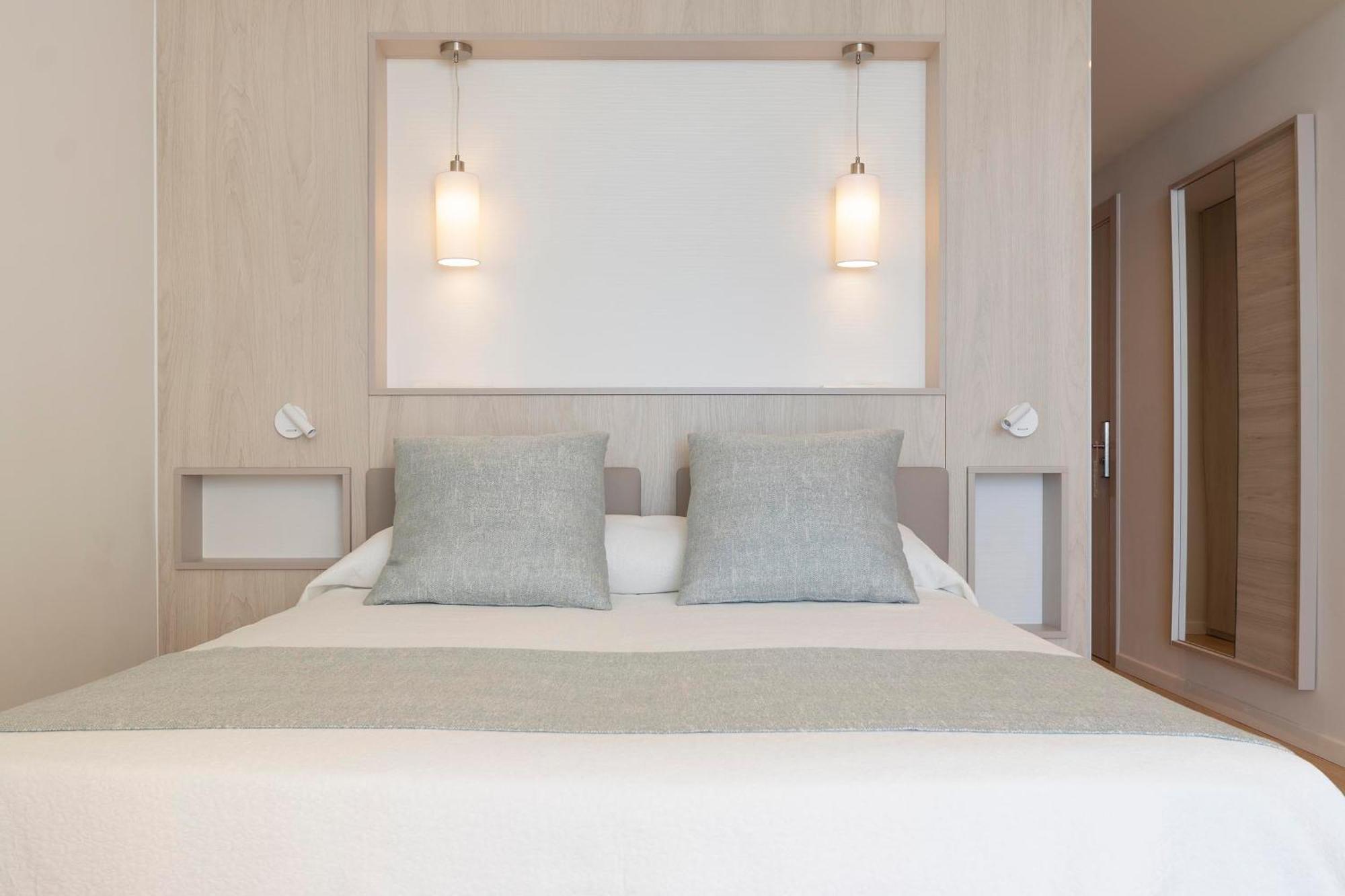 Premium Single Room Sea View