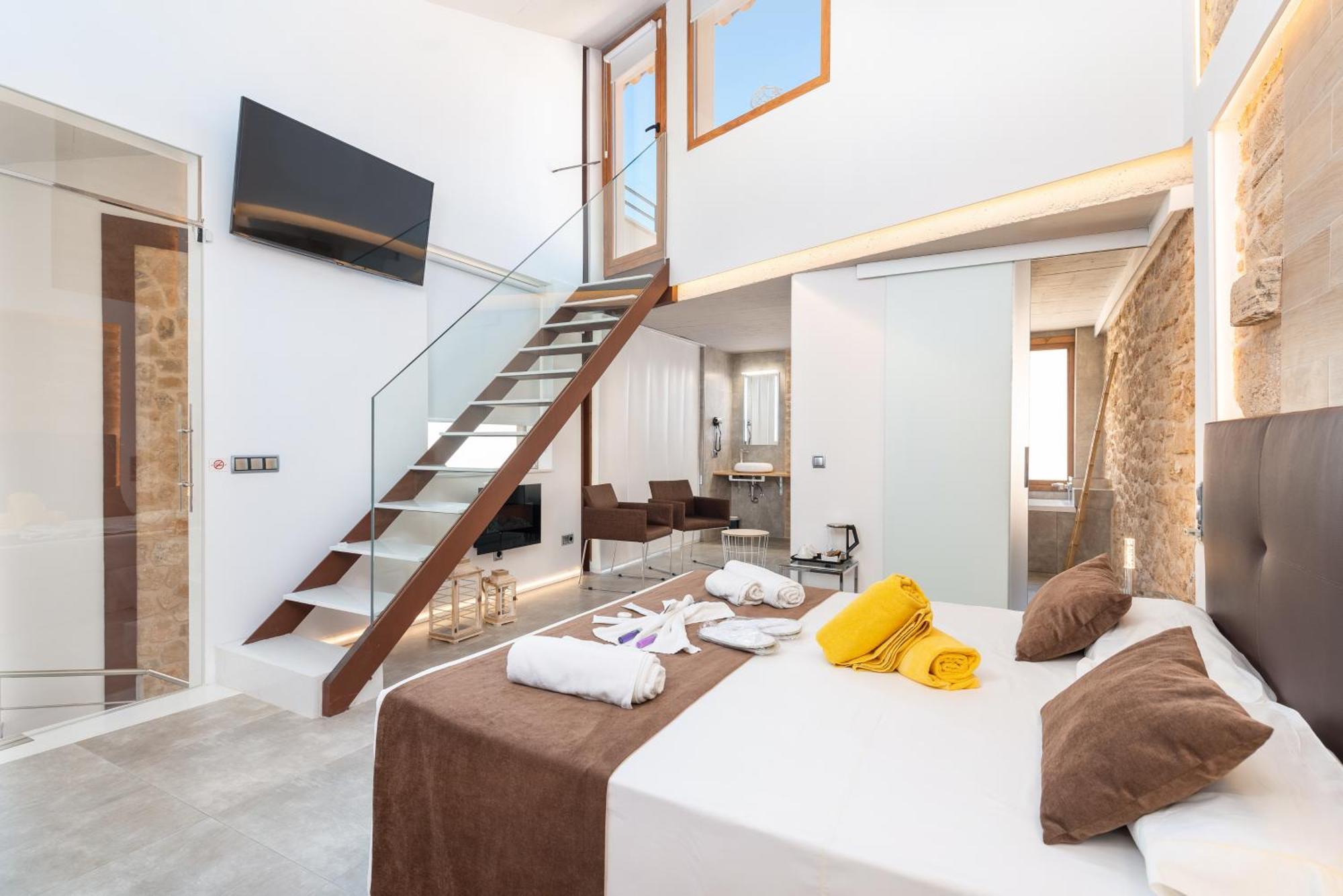Suite Private Pool,1272383875:JPEG