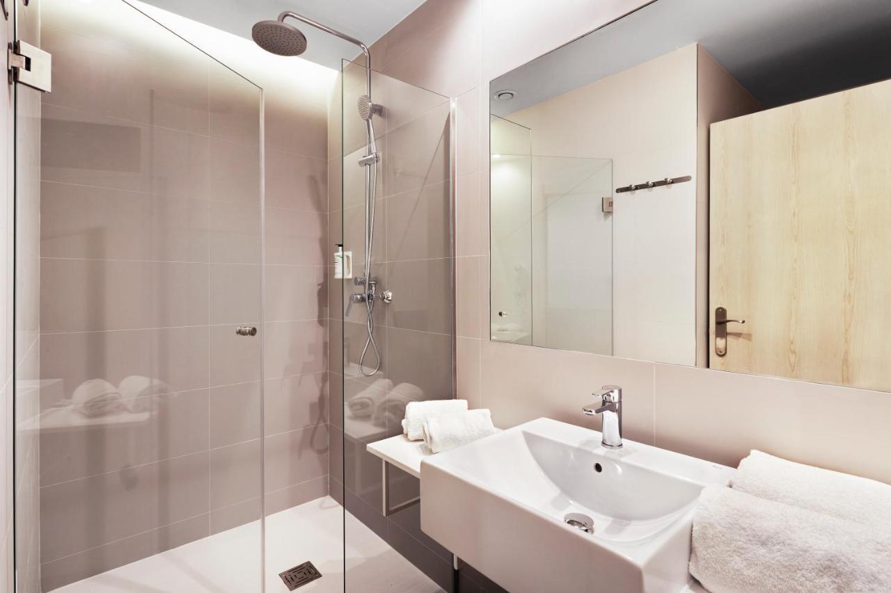 Twin Room,1272577048:JPEG