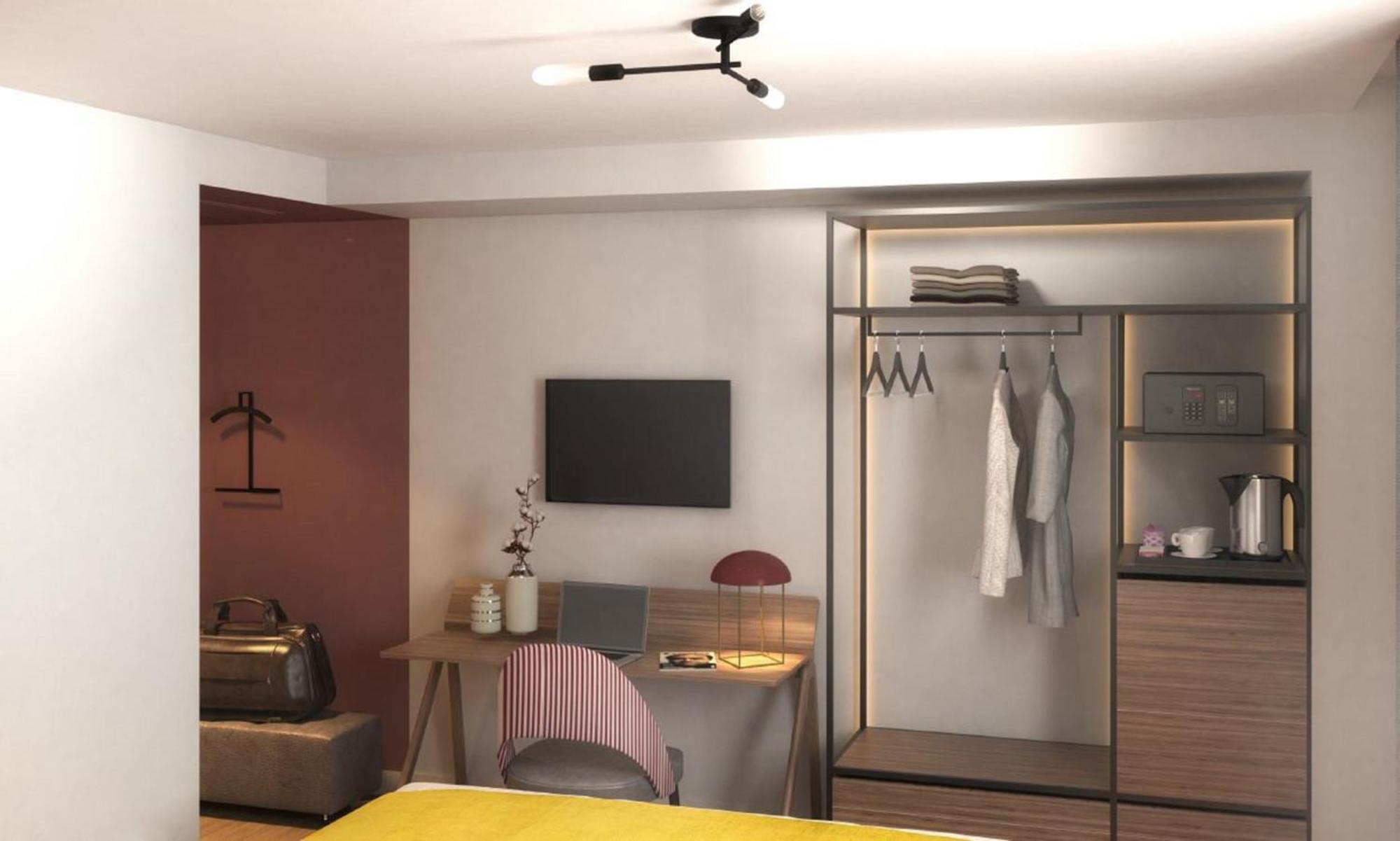 Standard Queen Room