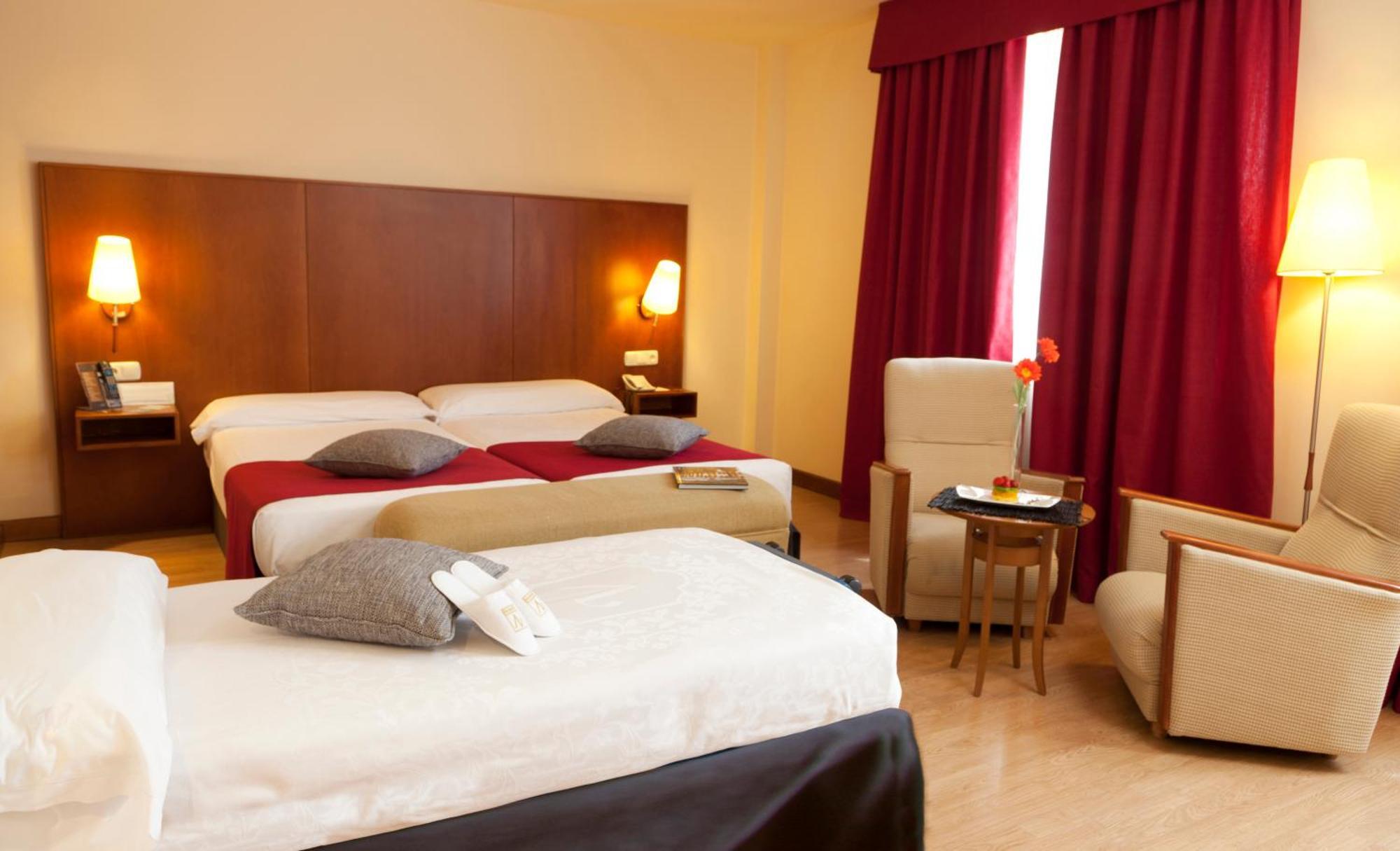 Double Room with Extra Bed (2 Adults + 1 Child),1272642844:JPEG