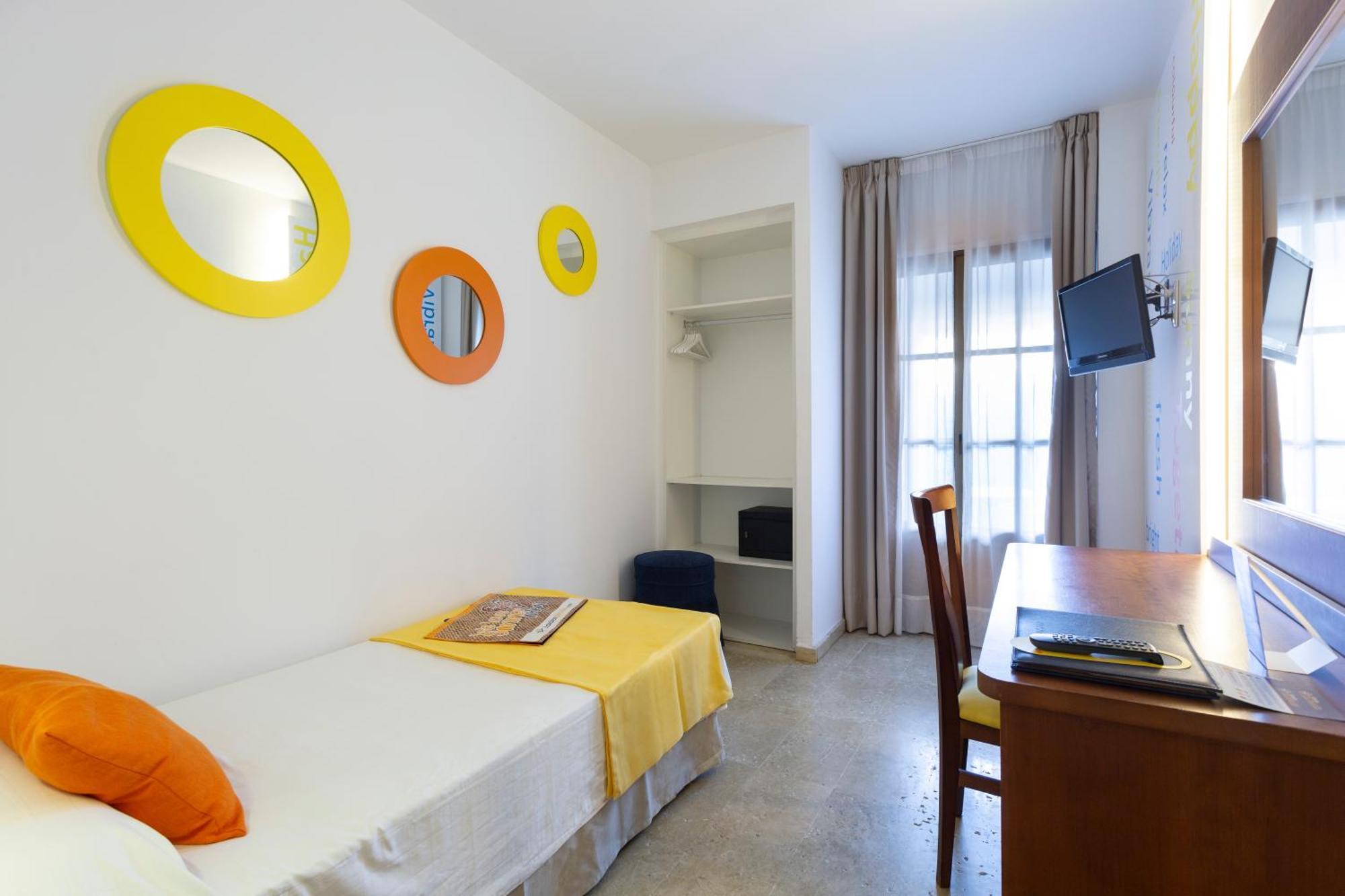 Single Room