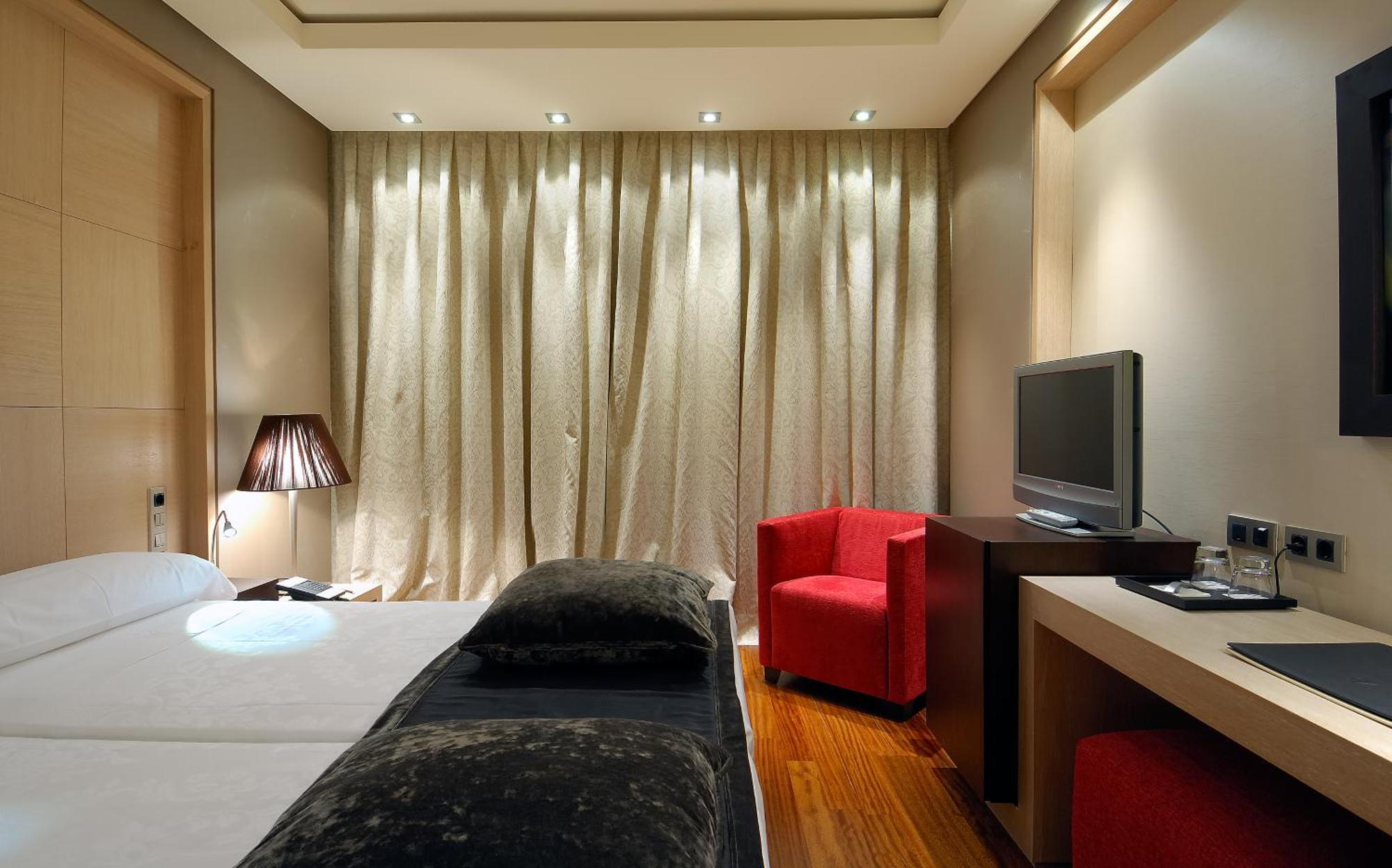 Deluxe Double or Twin Room,1496431654:JPEG