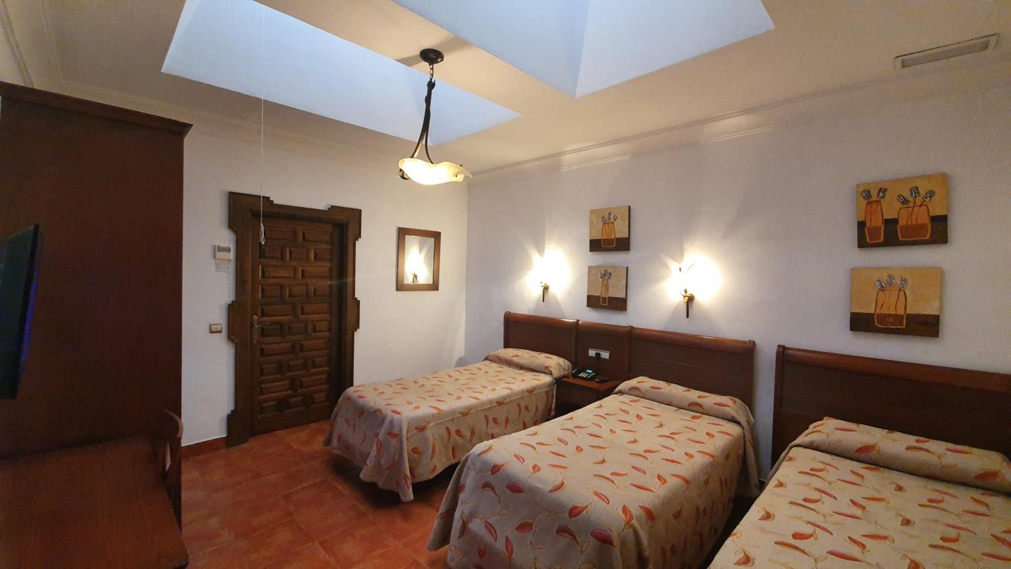 Triple Room Private Bathroom