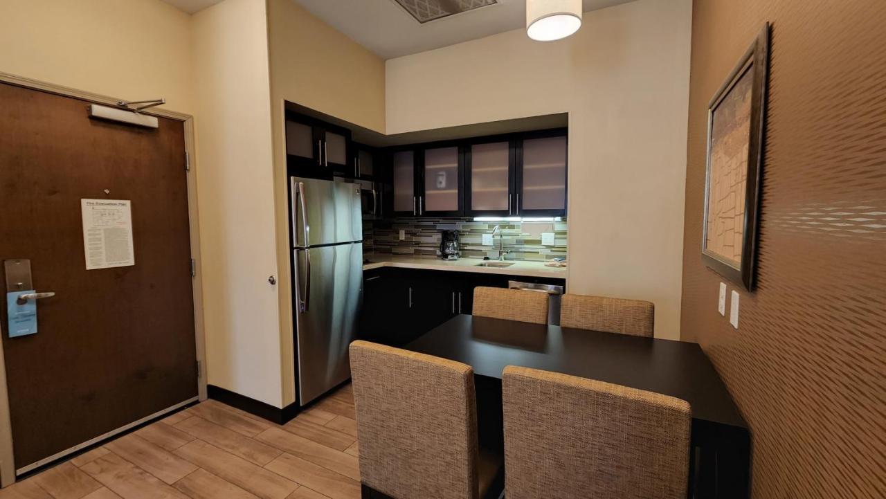 Studio Suite Two Queen Beds