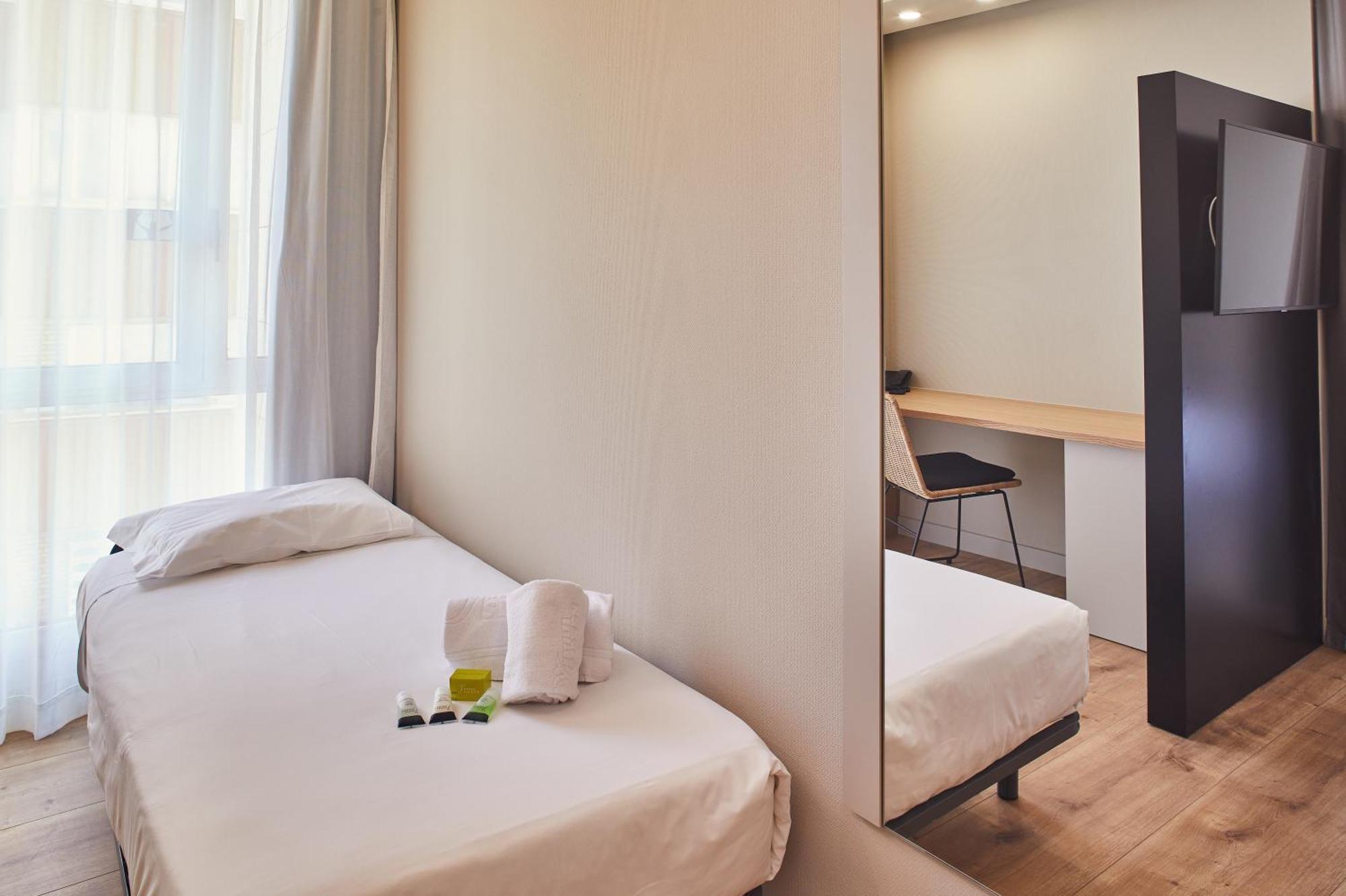 Double Room,1272927241:JPEG
