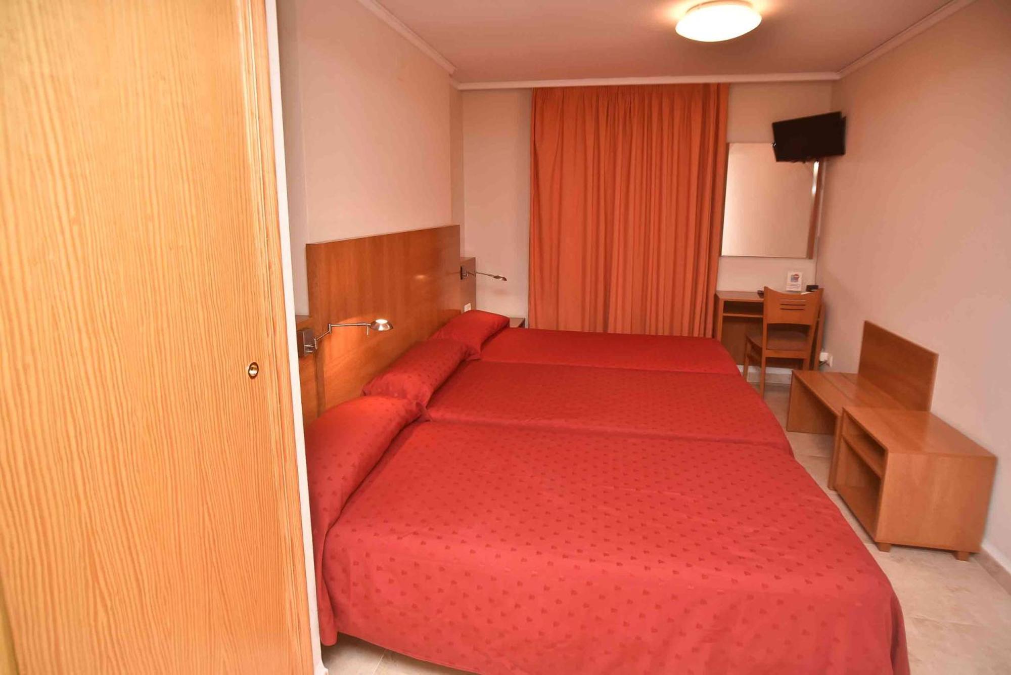 Budget Triple Room