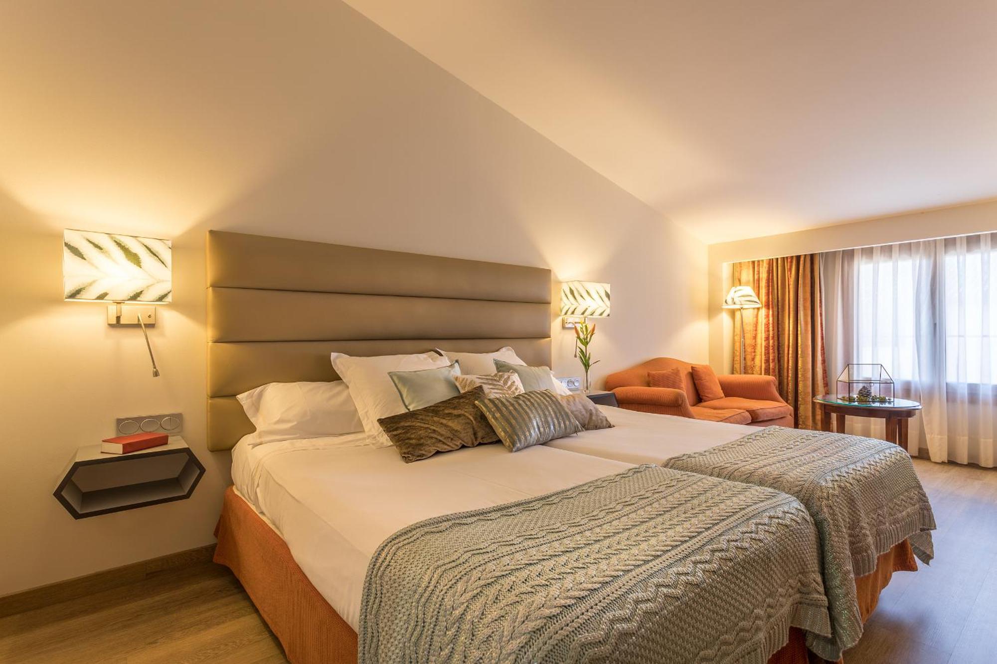 Double or Twin Room Extra Bed