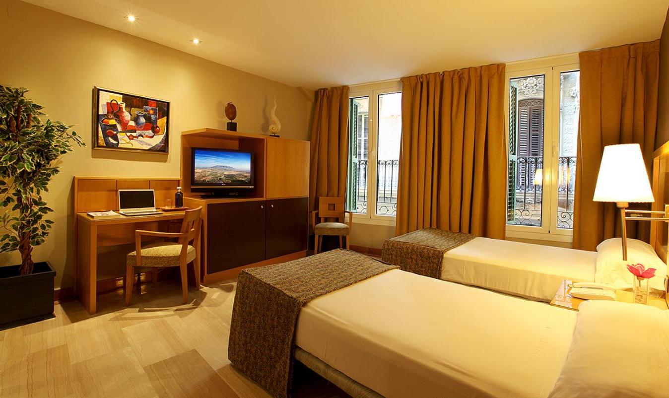 Double or Twin Room View,1431912769:JPEG