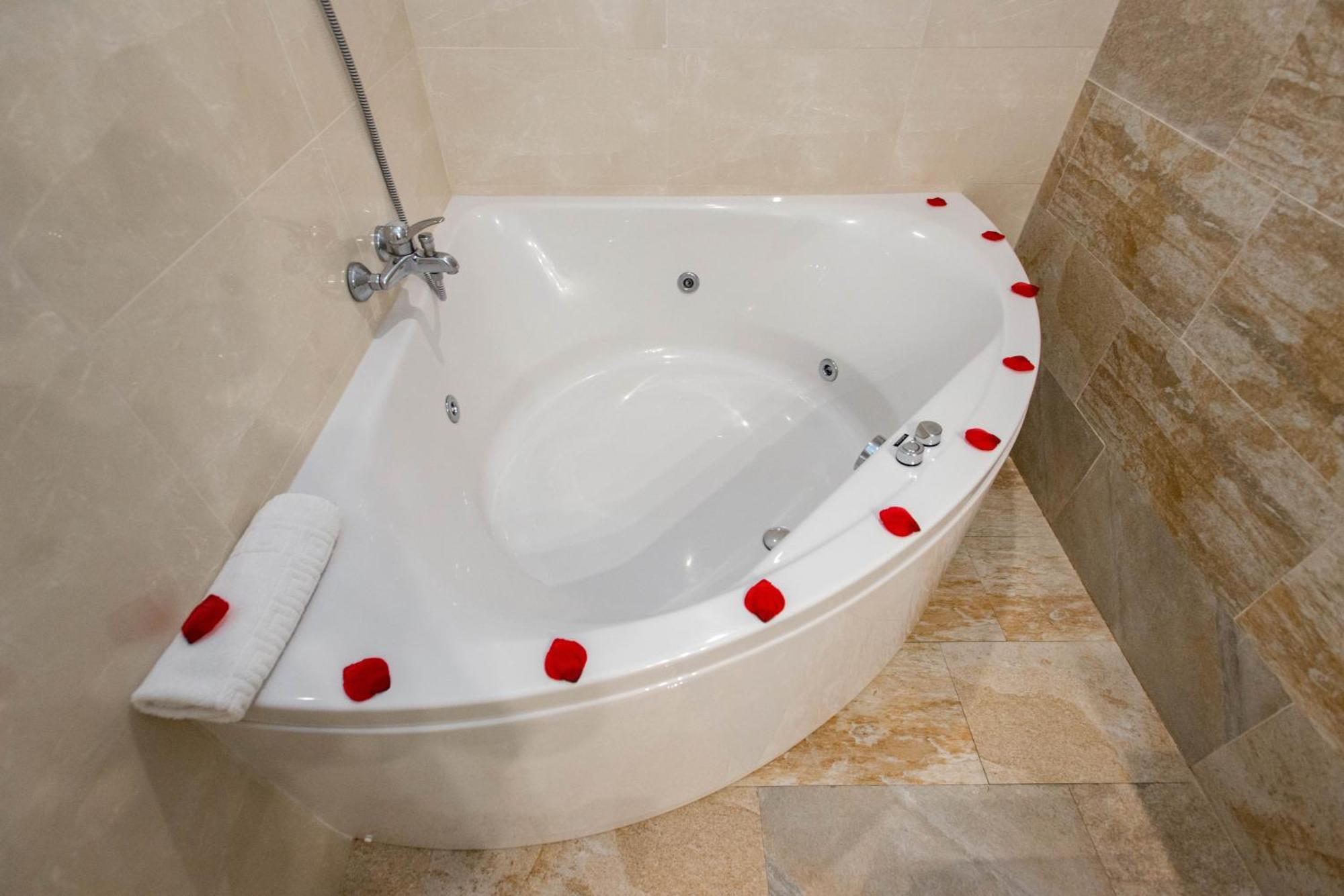 Premium Spa Bath