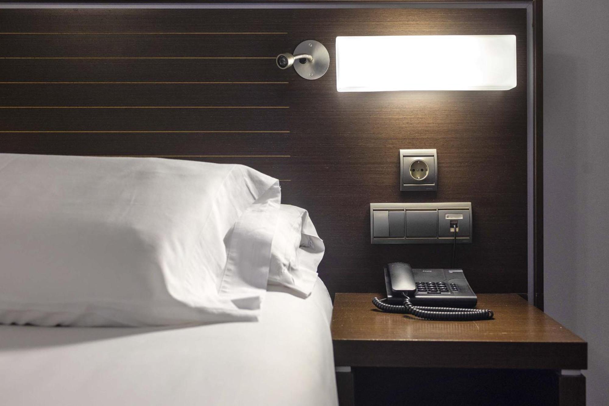 Single Room,1273142650:JPEG