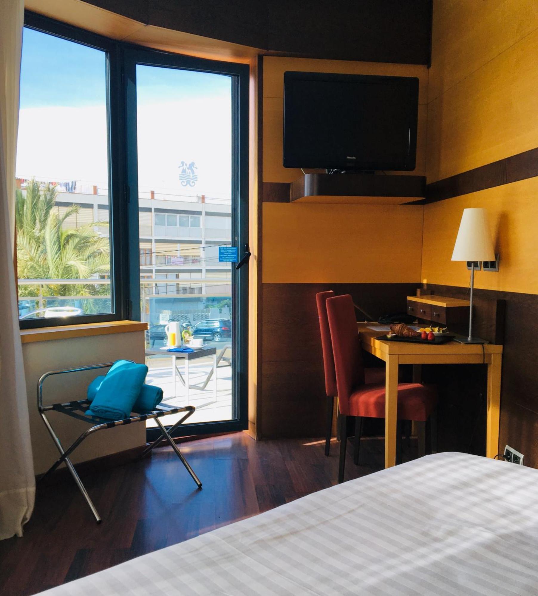 Comfort Queen Room