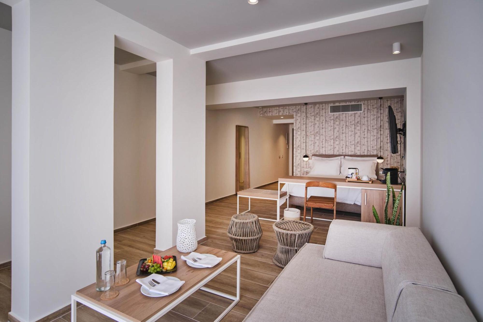 Junior Suite Double with Private Pool,1619177912:JPEG