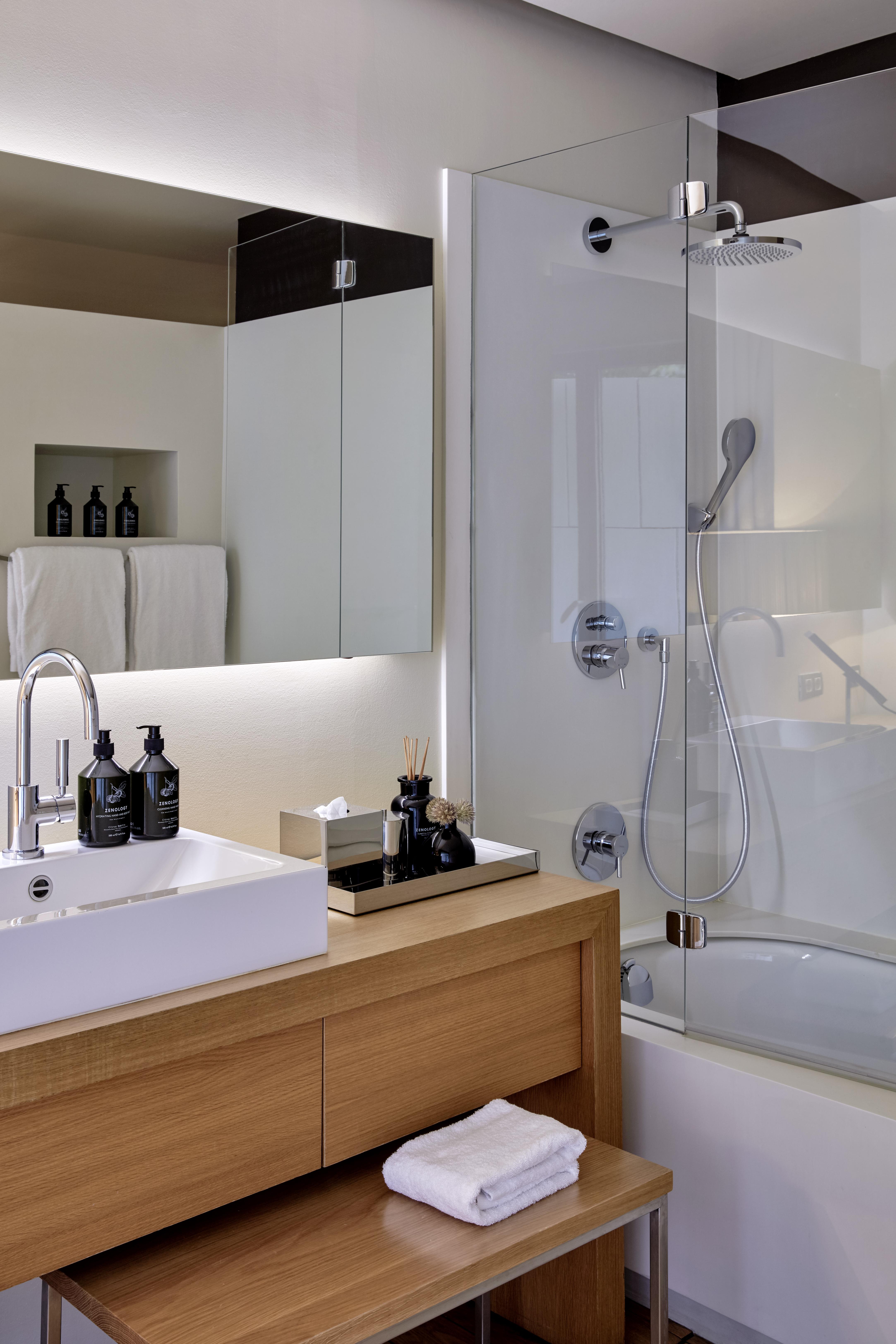 Large Double or Twin Room