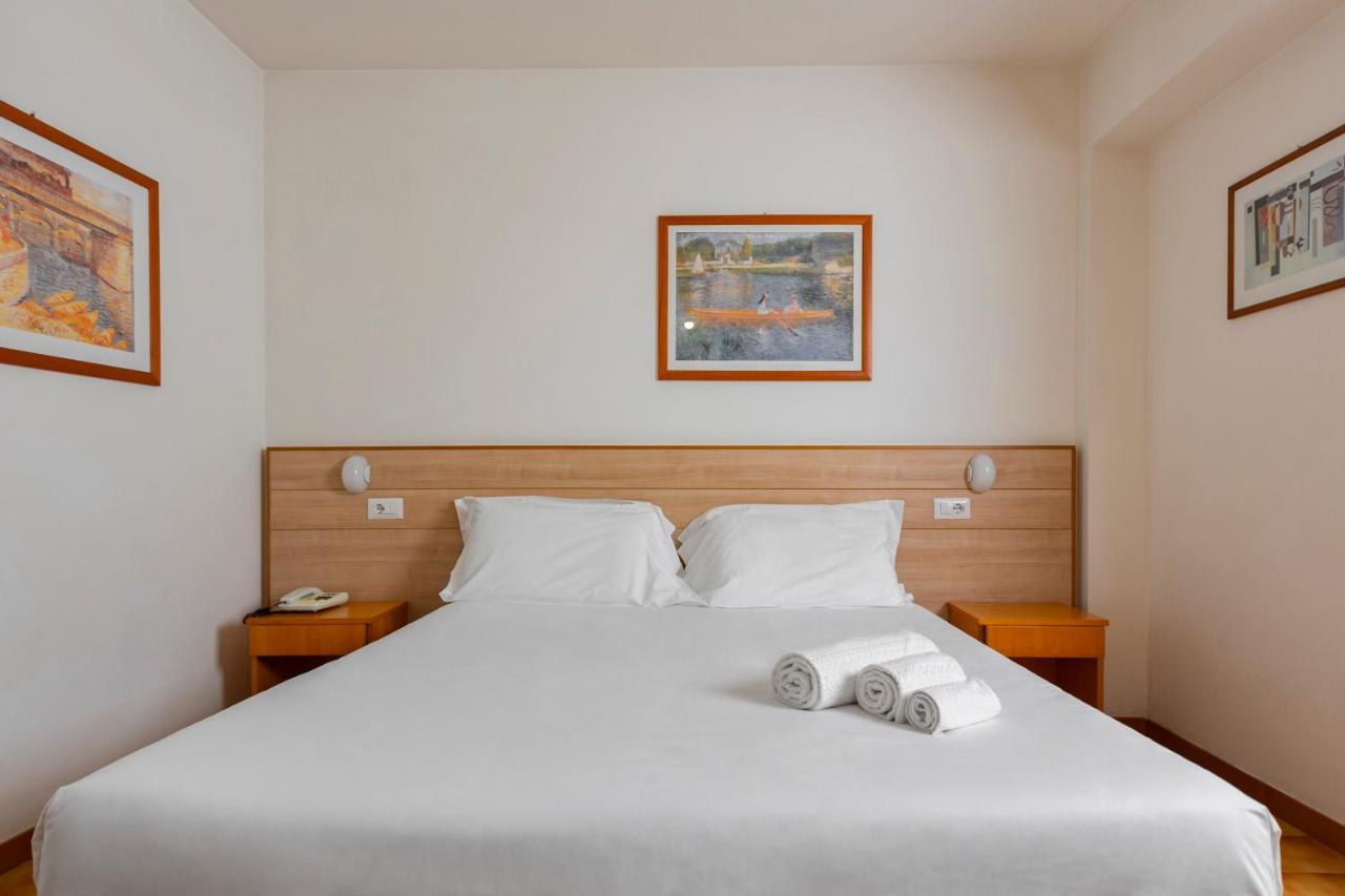 Standard Double Room,989556682:JPEG