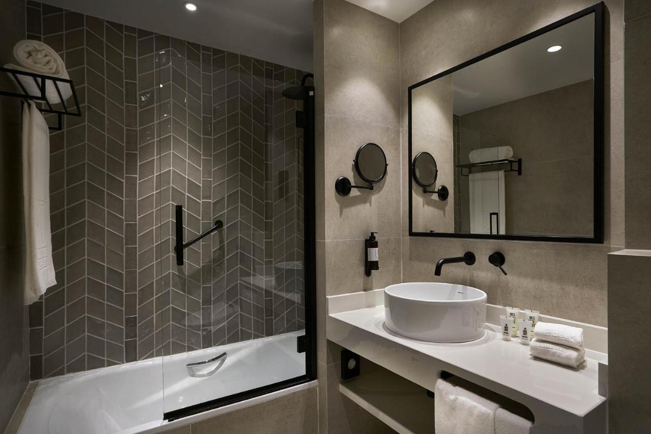Vincci Room