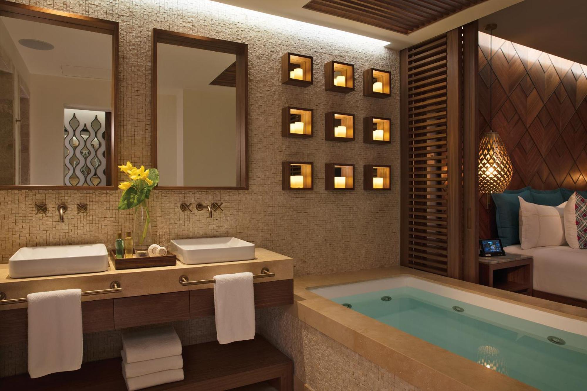 Junior Suite Tropical View King