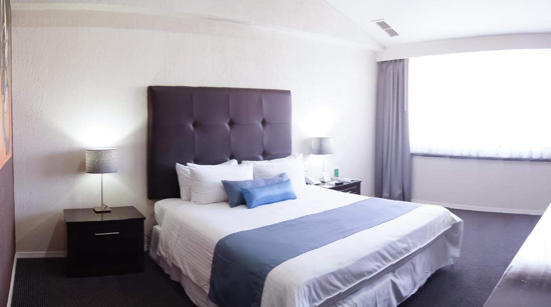 Standard King Room,1208450329:JPEG