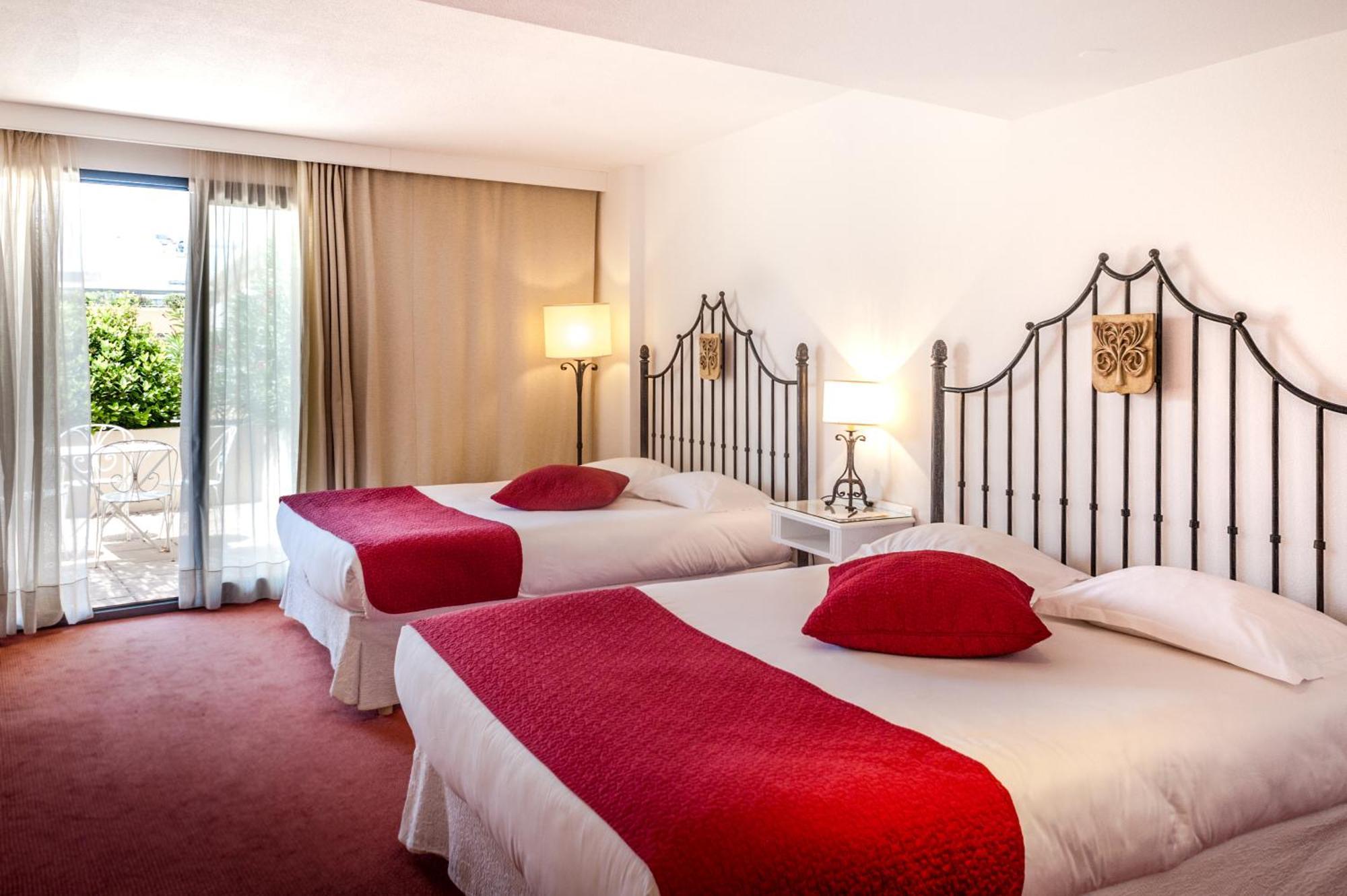 Triple Room with Garden View,1436880388:JPEG