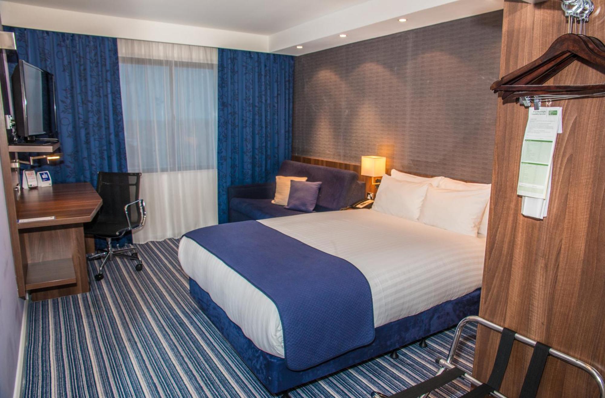 Standard Double Room with Free Hot Breakfast,1273827127:JPEG