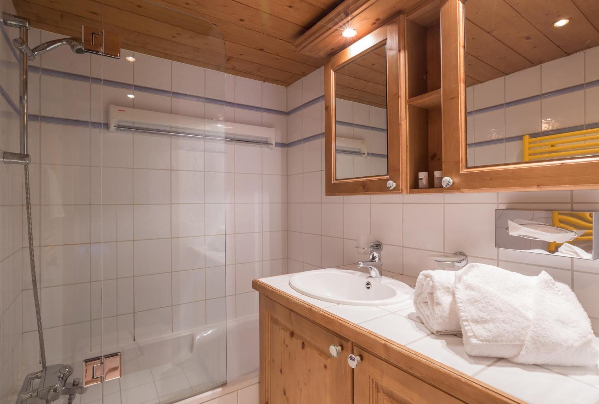 Two-Bedroom Apartment,1295552152:JPEG