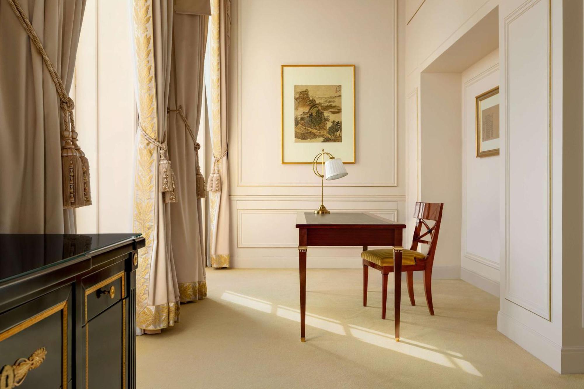 Duplex Terrace Eiffel view Suite