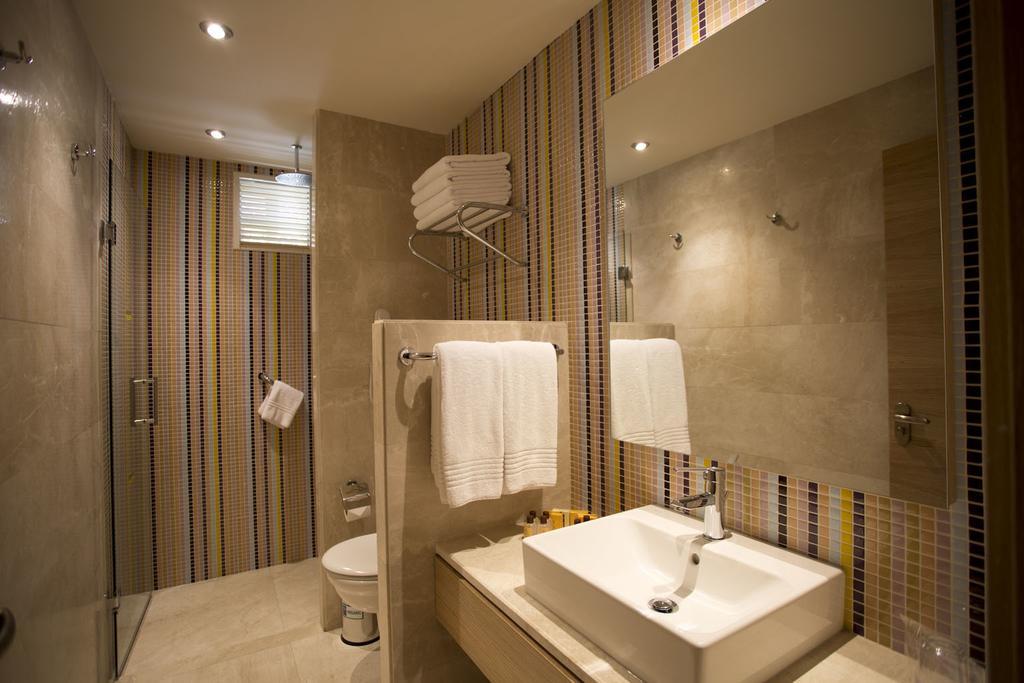 Two-Bedroom Apartment,127413357:JPEG