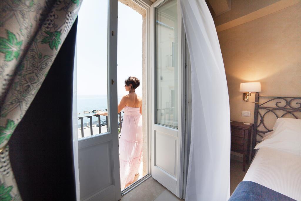 Classic Double or Twin Room with Sea View,1404099878:JPEG