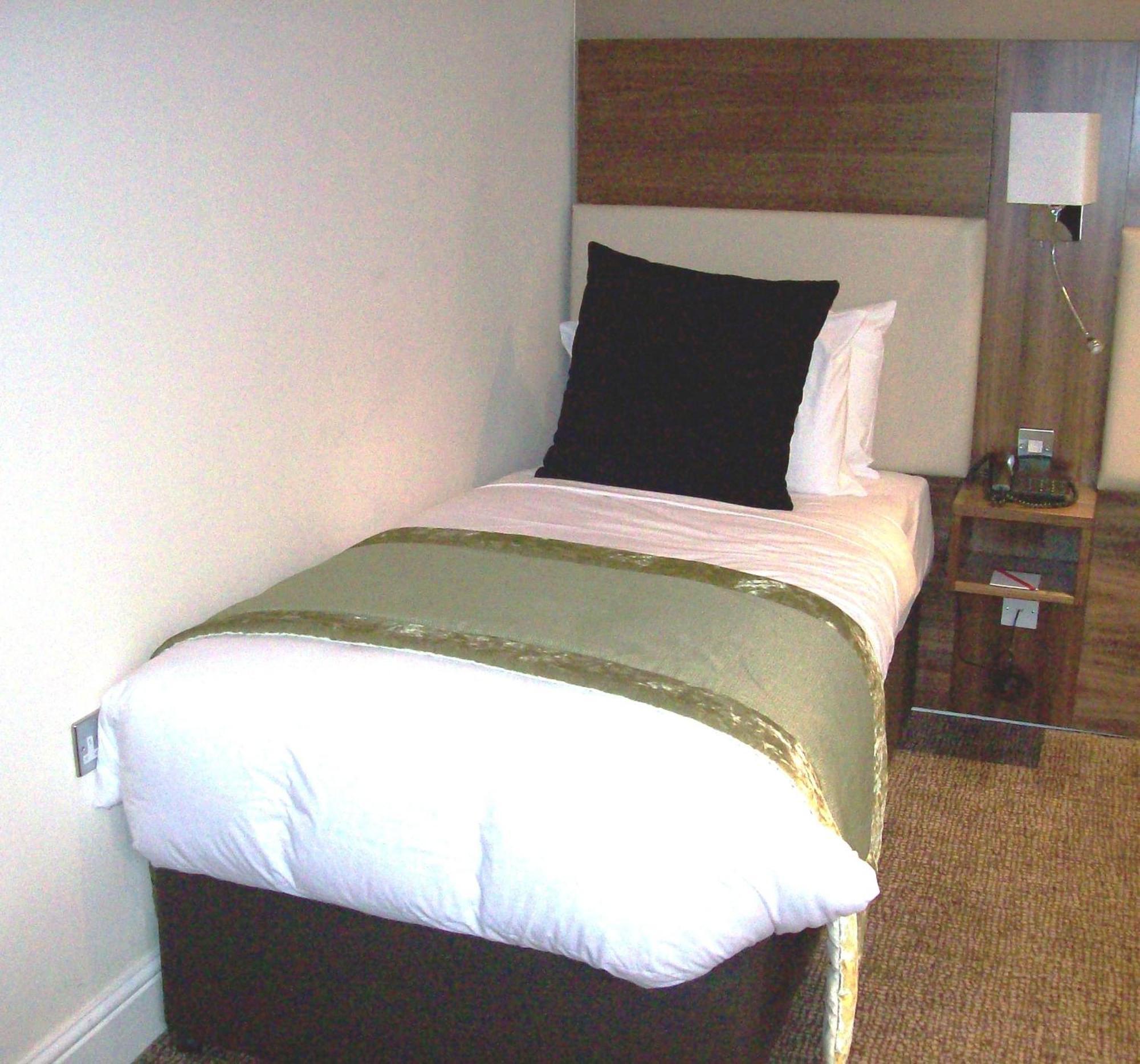 Cosy Single Room,1274048365:JPEG