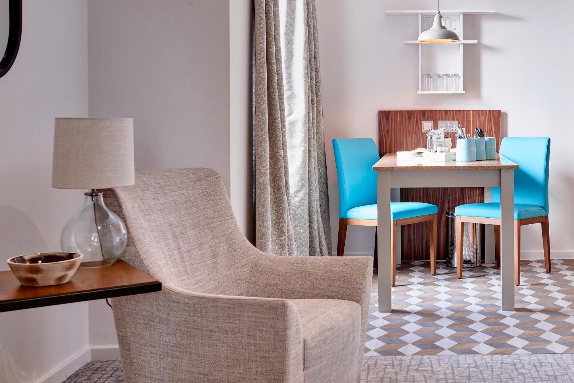 One-Bedroom King Suite