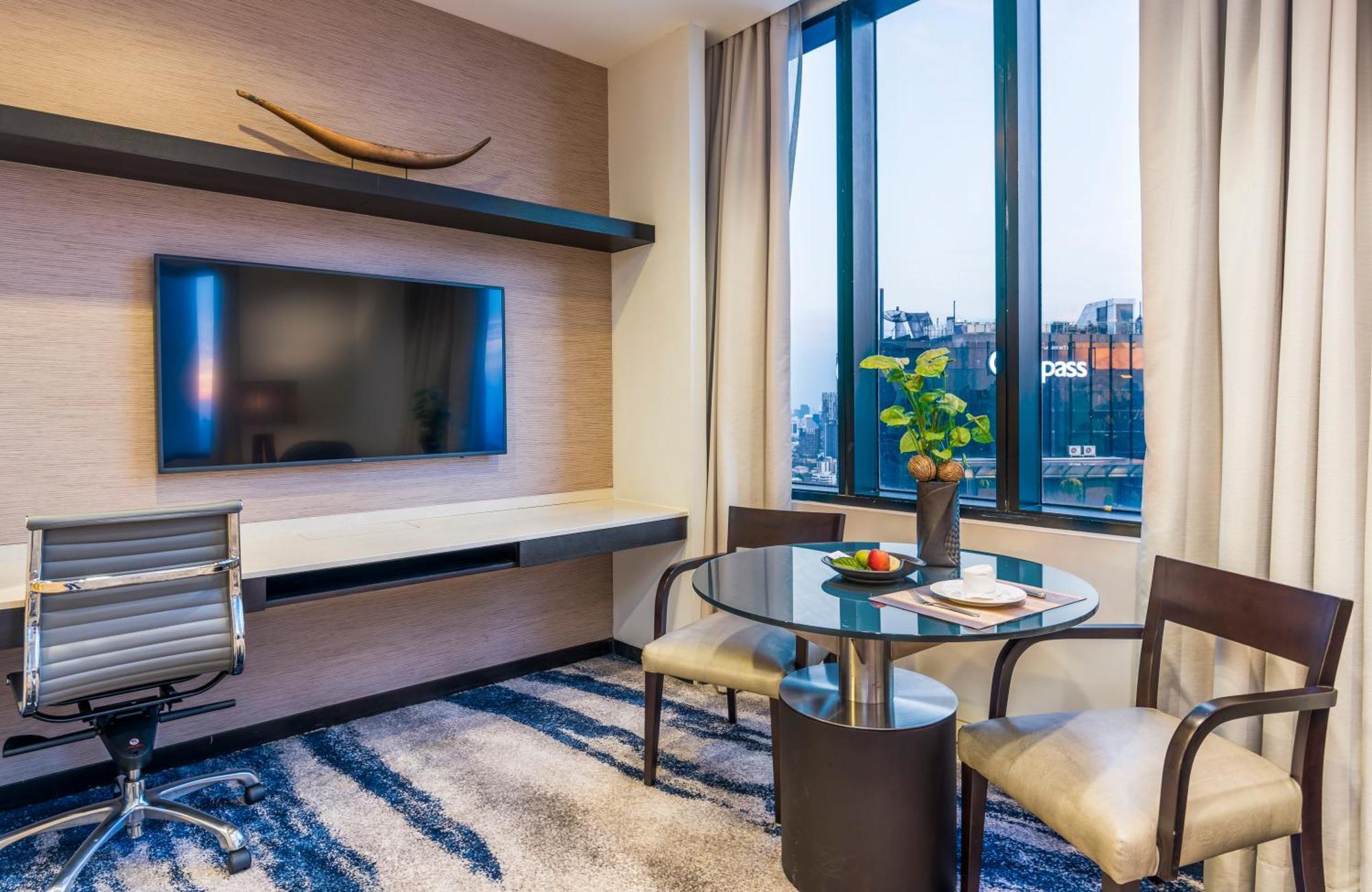 Grand Deluxe King Room