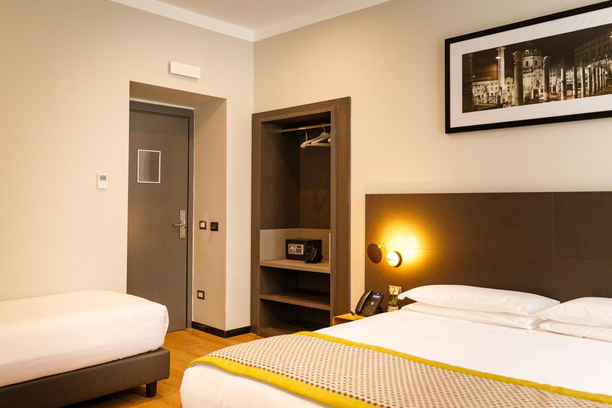 Deluxe Triple Room