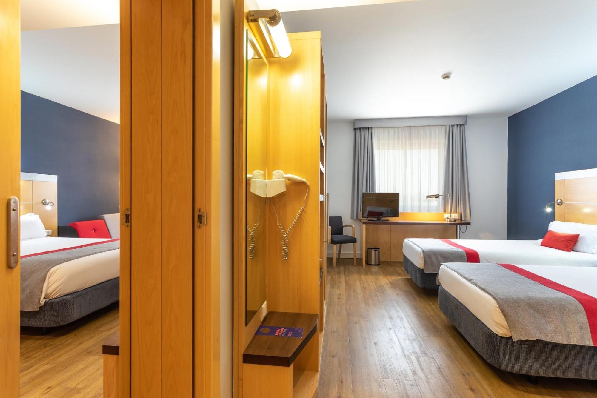 Standard Twin Room,1274455963:JPEG