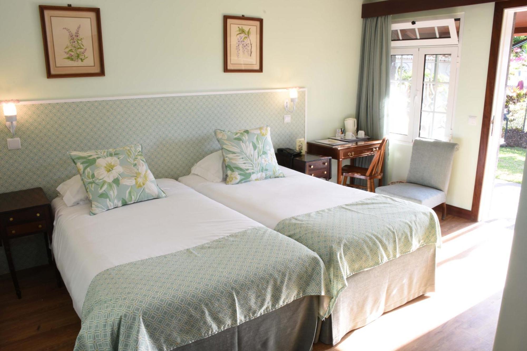 Double or Twin Room Terrace Garden View,1433449564:JPEG