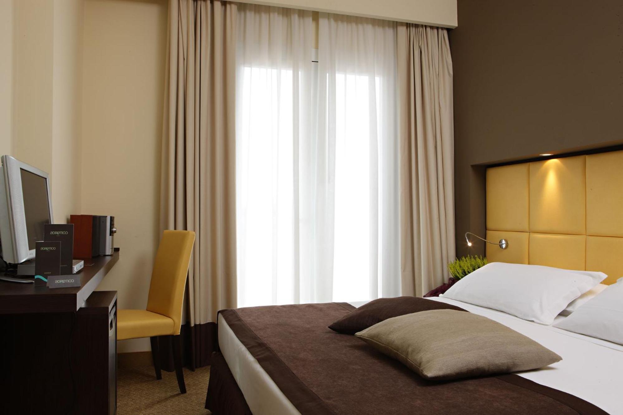 Comfort Double or Twin Room