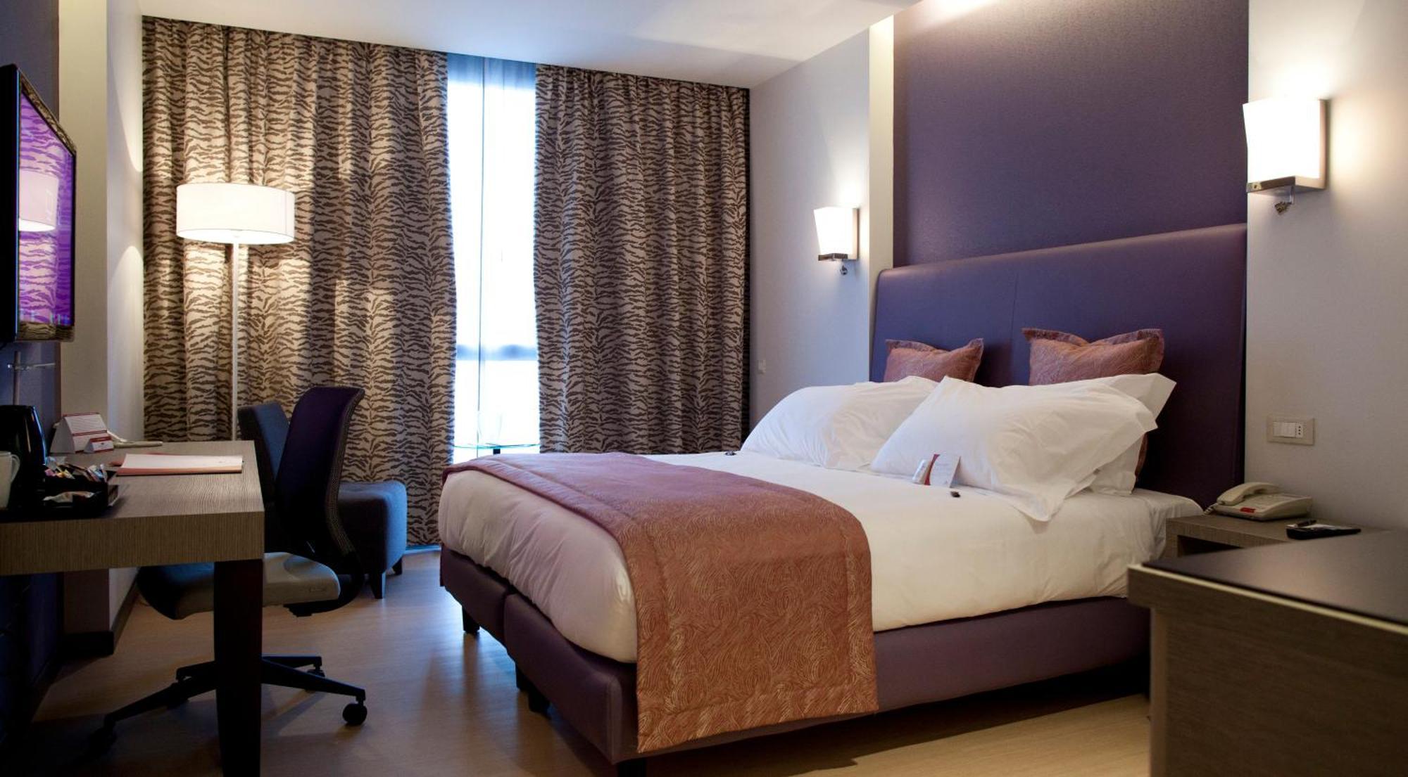 Premium Twin Room Smoking,1338503534:JPEG