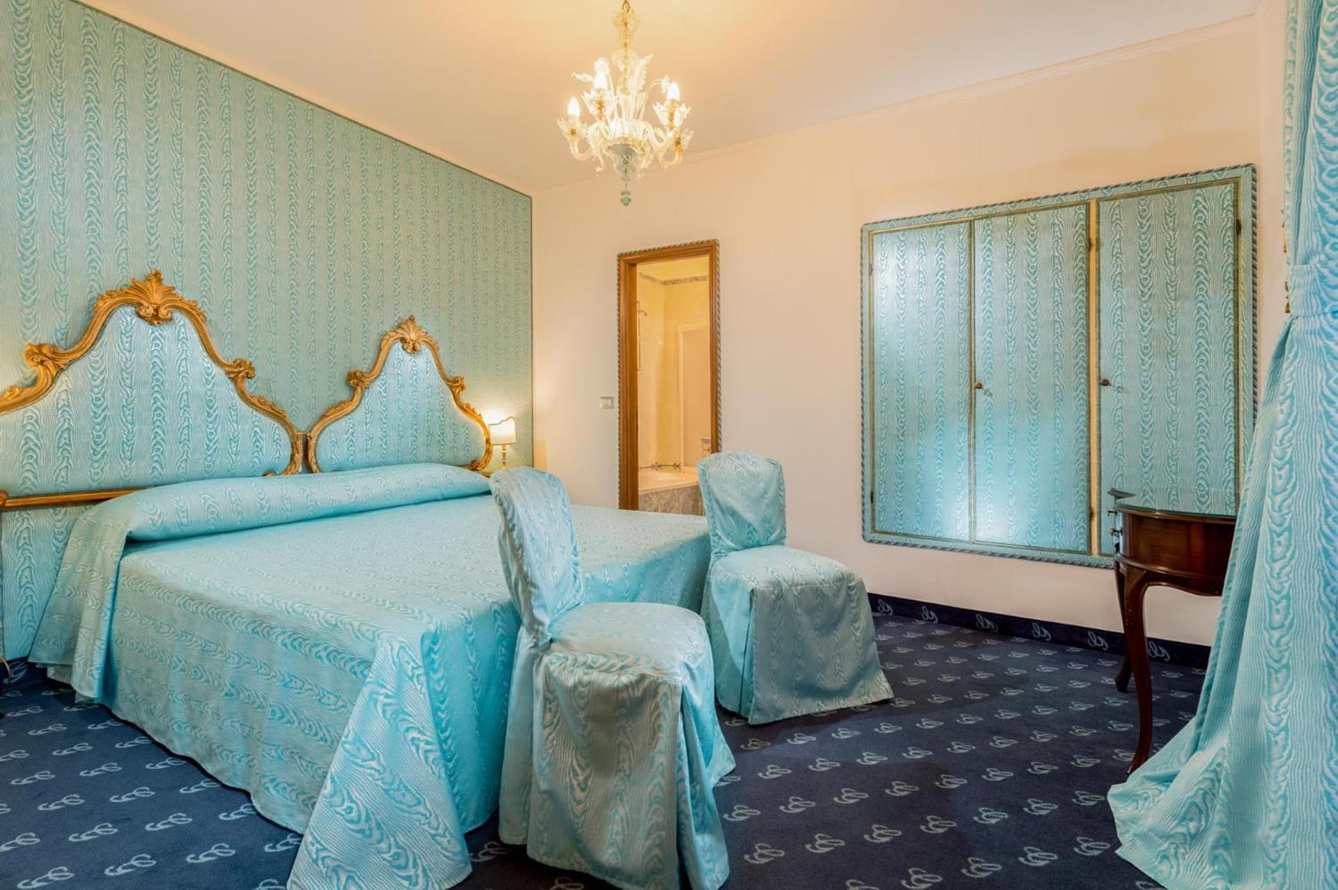 Classic Double Room,1274579992:JPEG