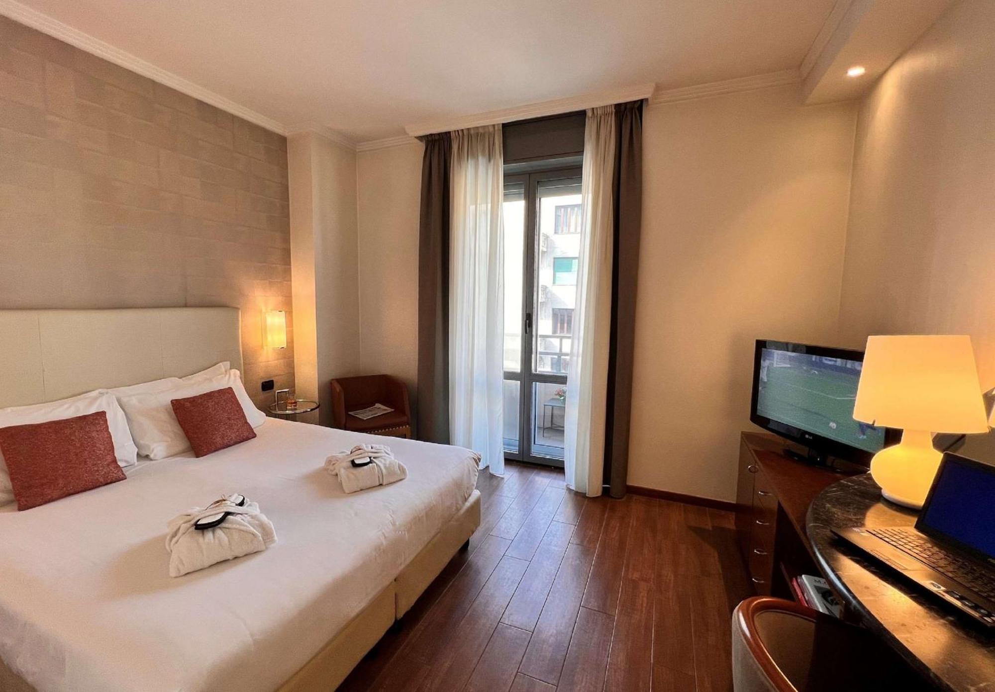 Comfort Queen Room