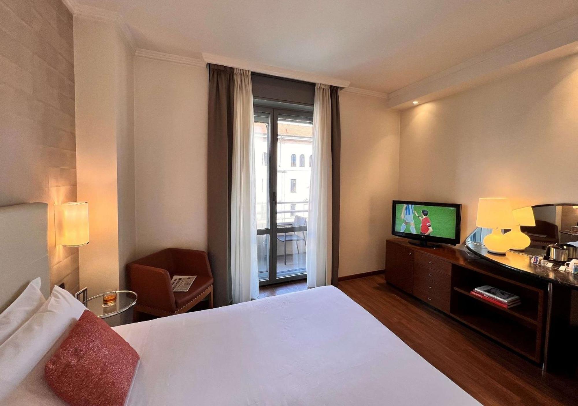 Comfort Queen Room