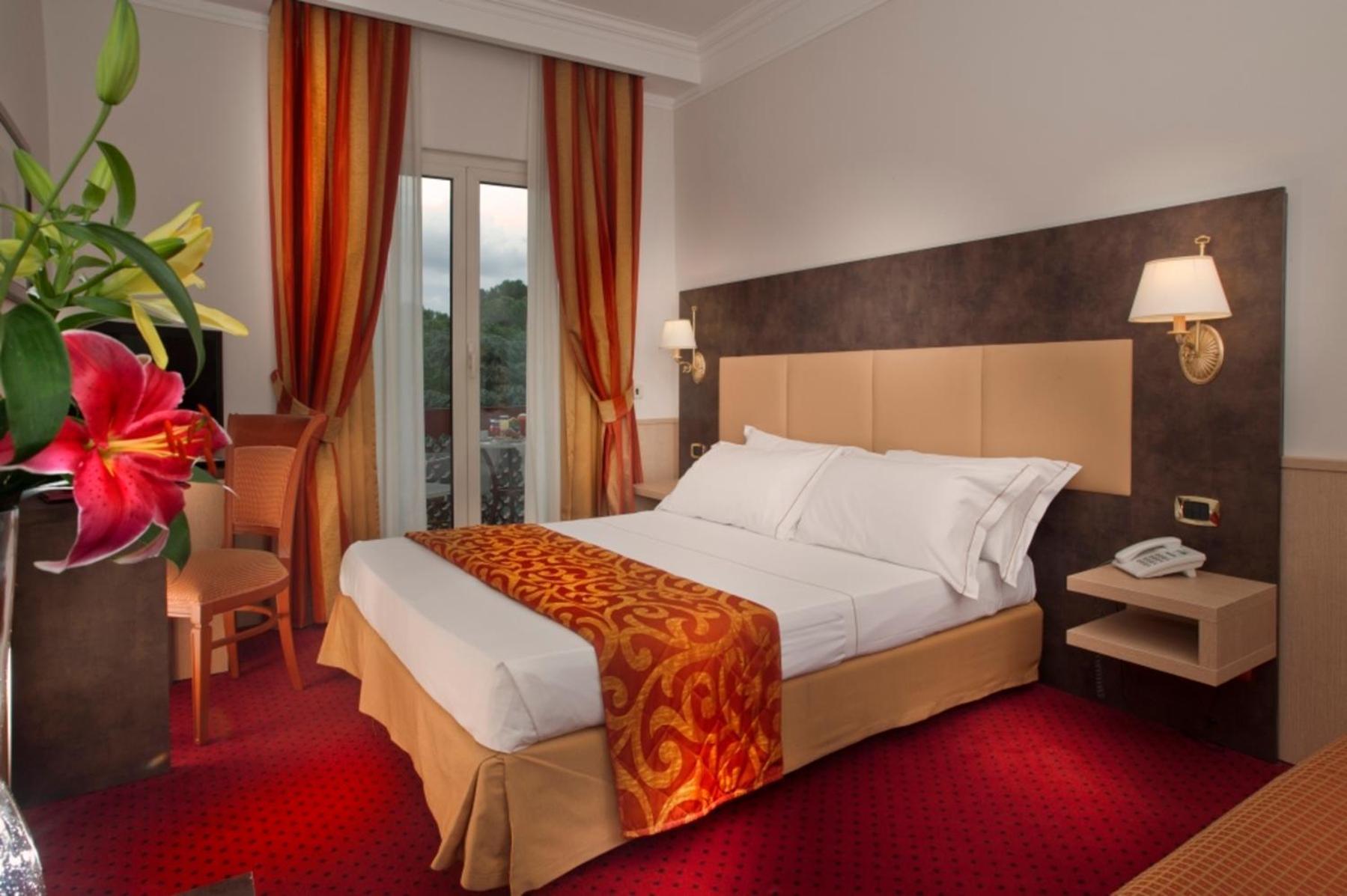 Double or Twin Room Garden View
