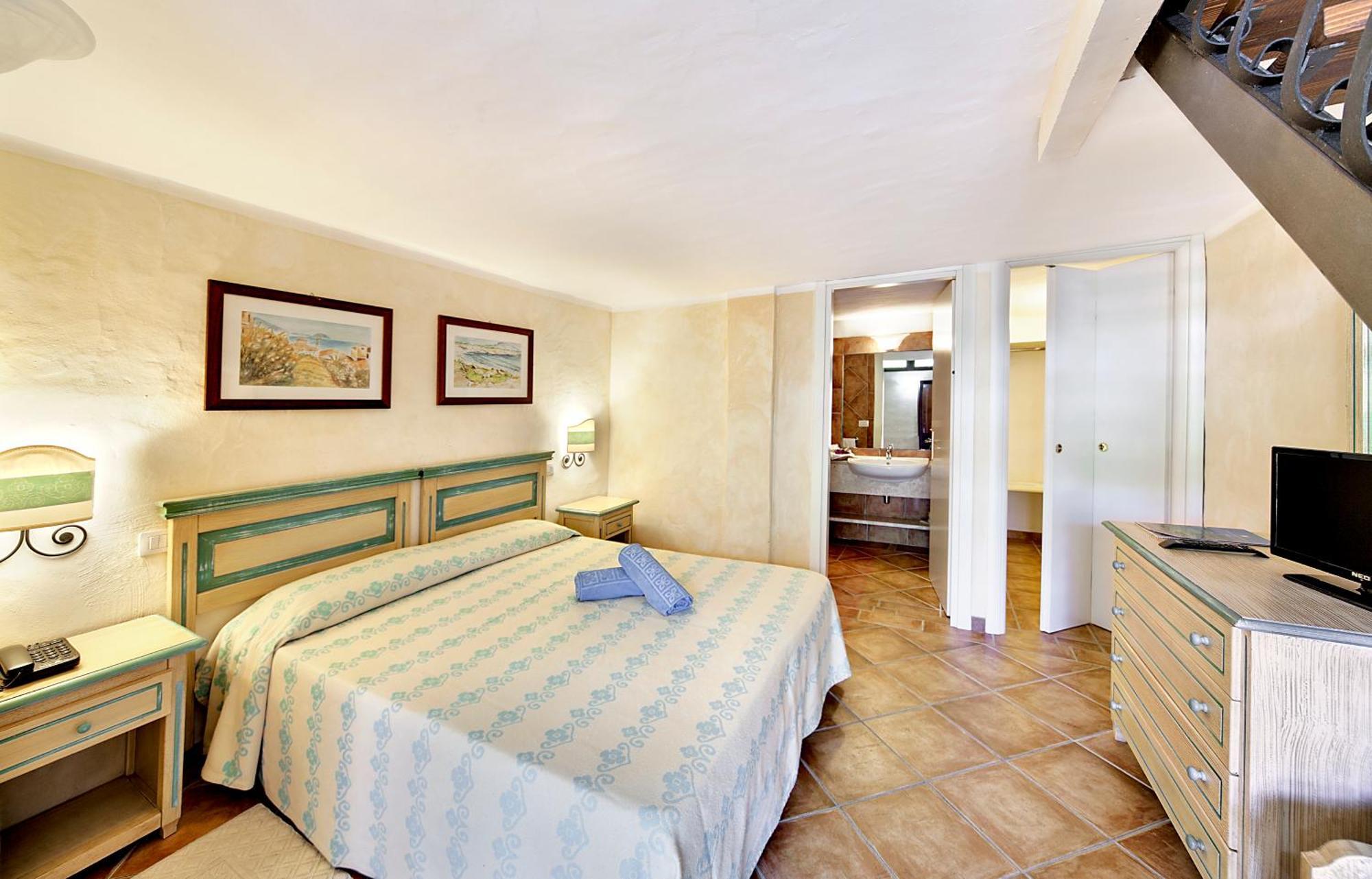 Classic Double or Twin Room,693870558:JPEG