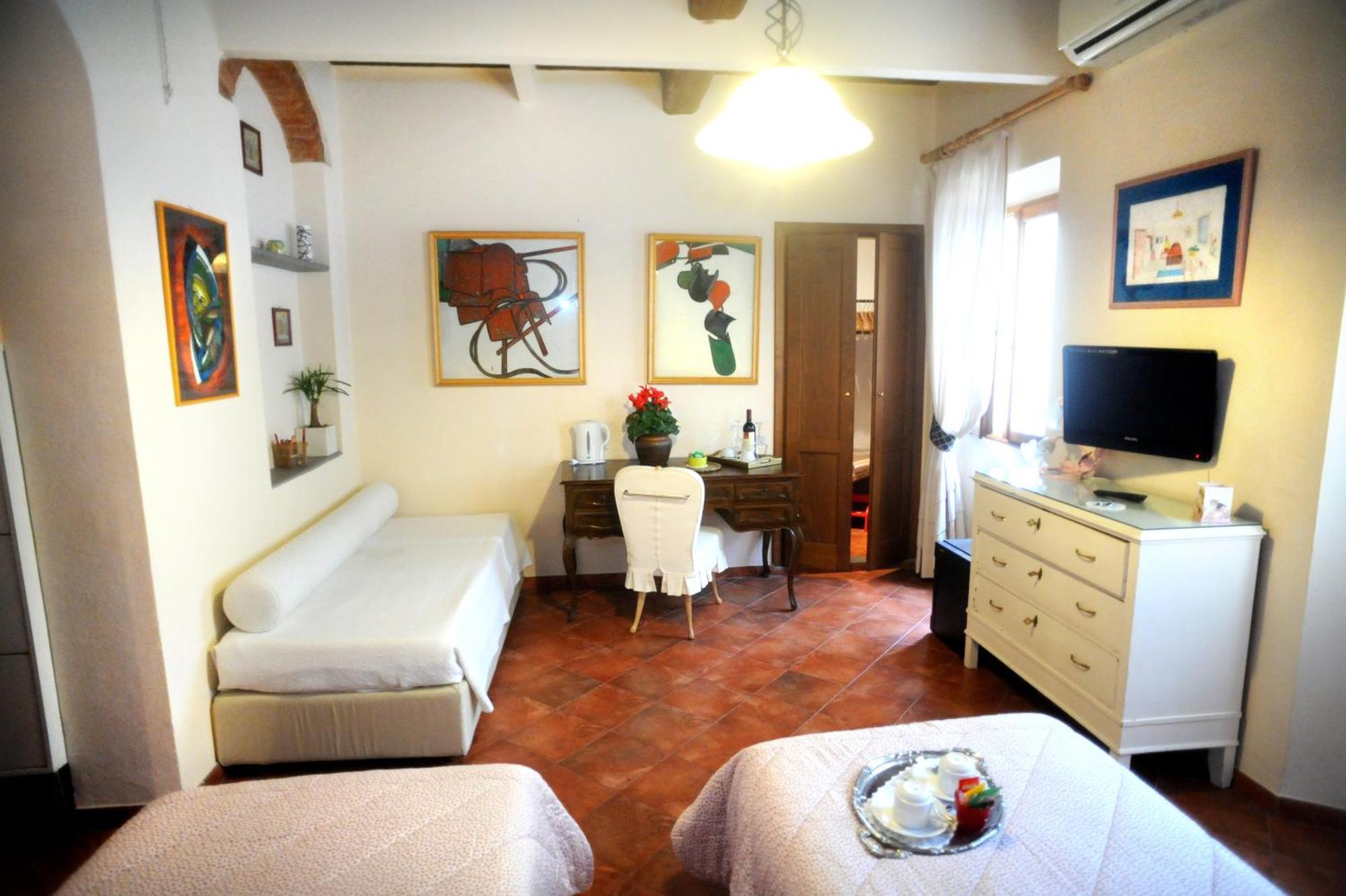 Triple Room,1209464365:JPEG