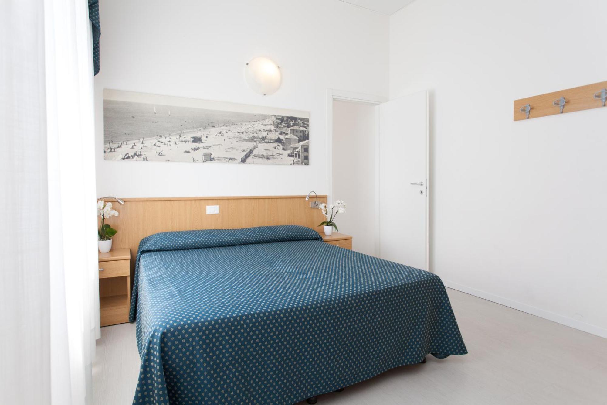 Standard Double Room,942527057:JPEG