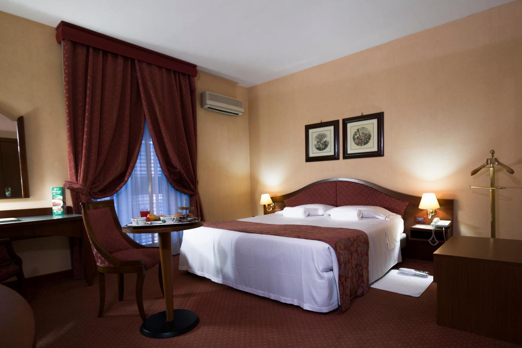 Double Room,1675796561:JPEG