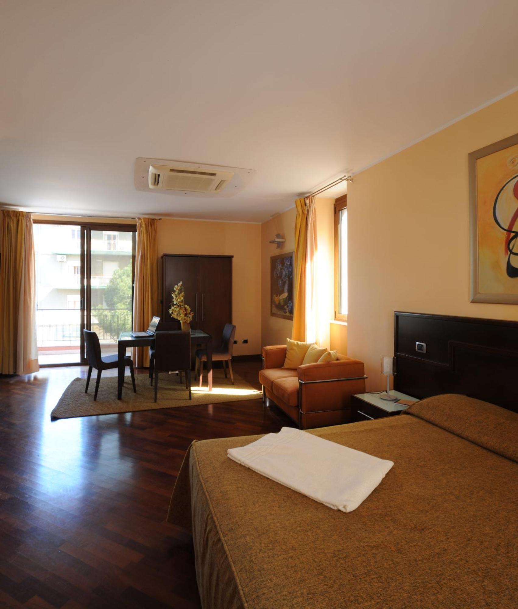 Junior Suite,1274763325:JPEG