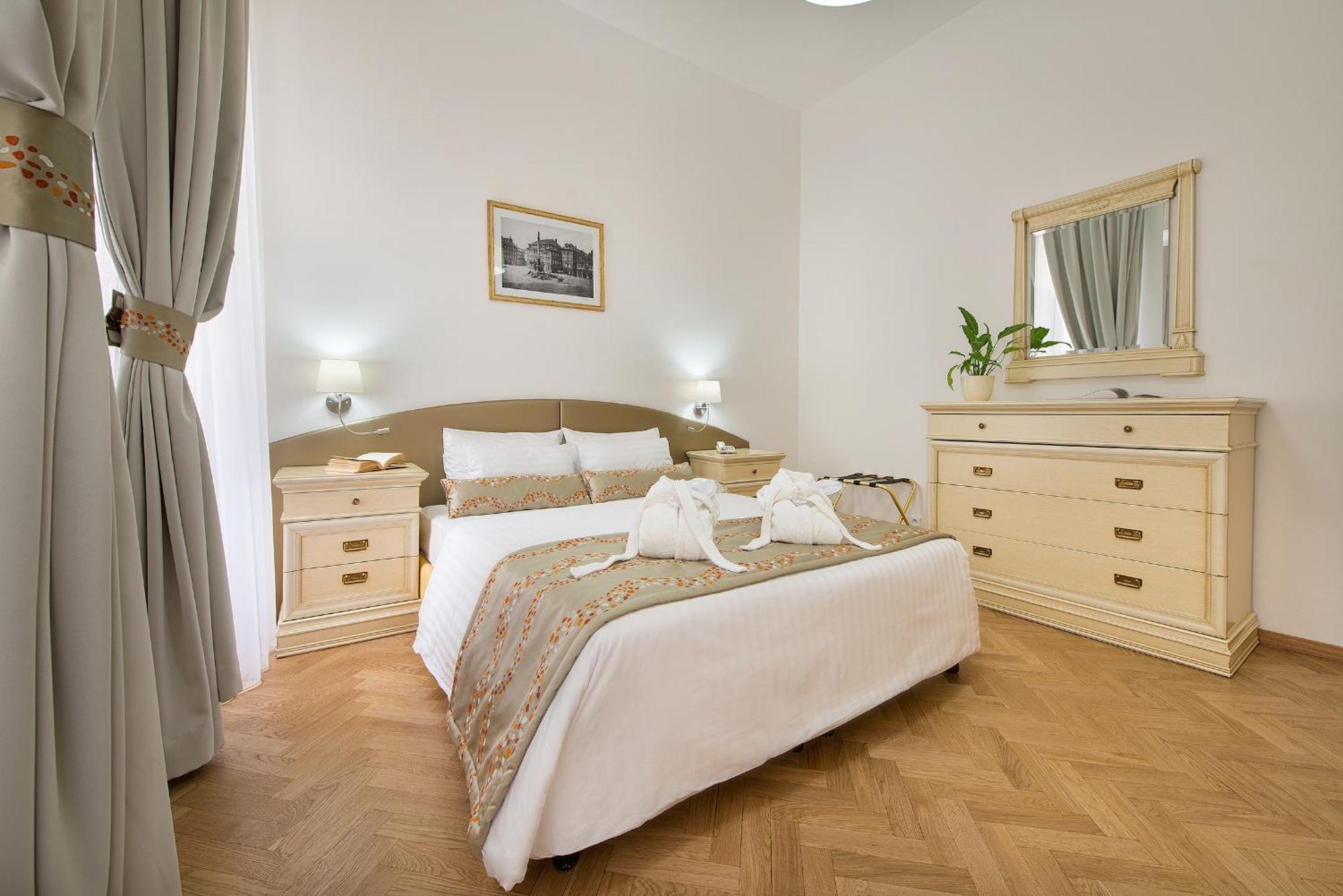 Superior Double Apartment,1274827354:JPEG