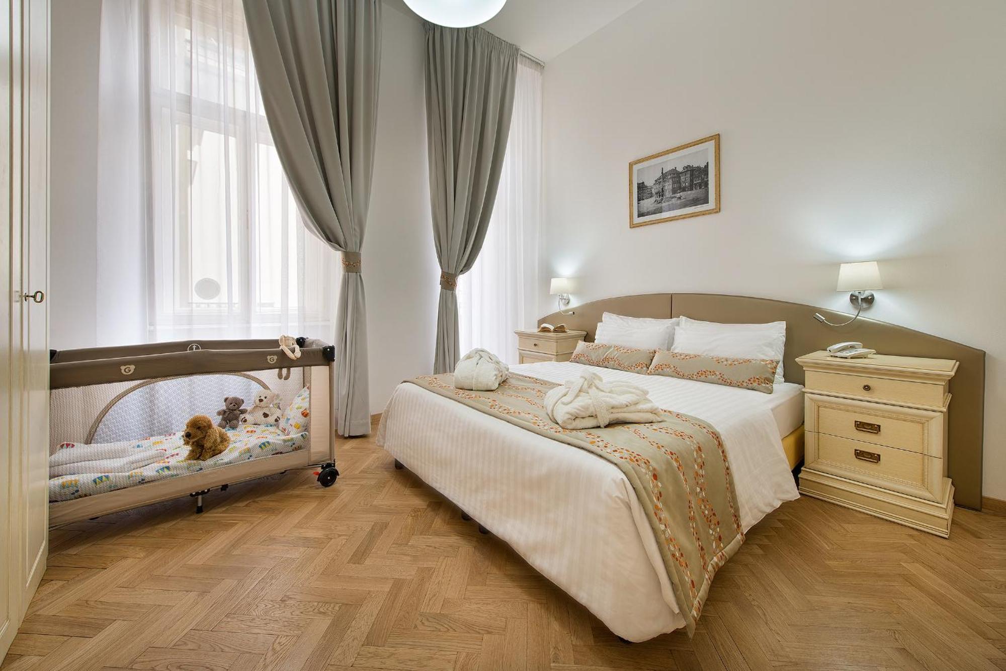 Superior Double Apartment,1433773609:JPEG