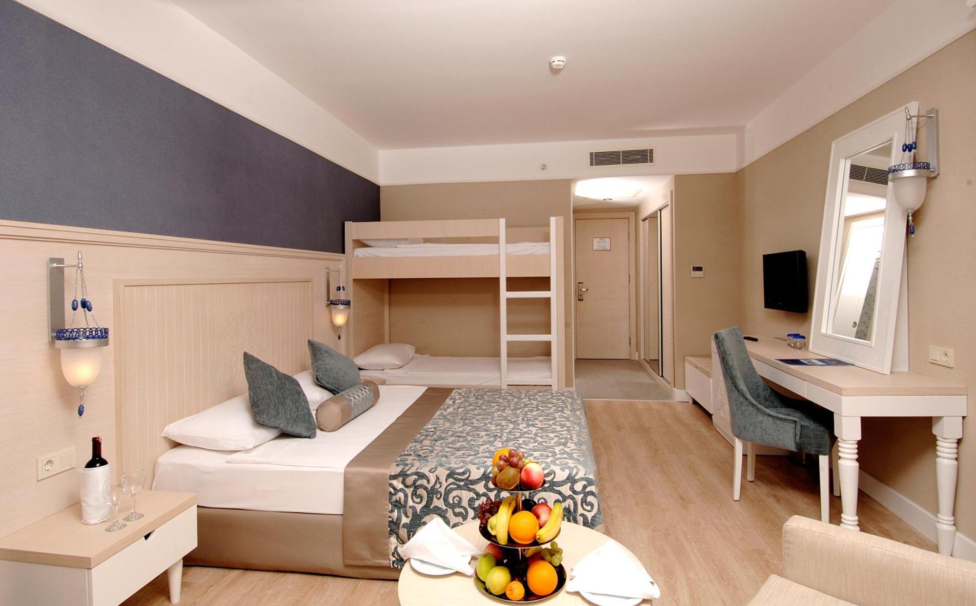Superior Room Bunkbed Partial Sea View,1274933941:JPEG