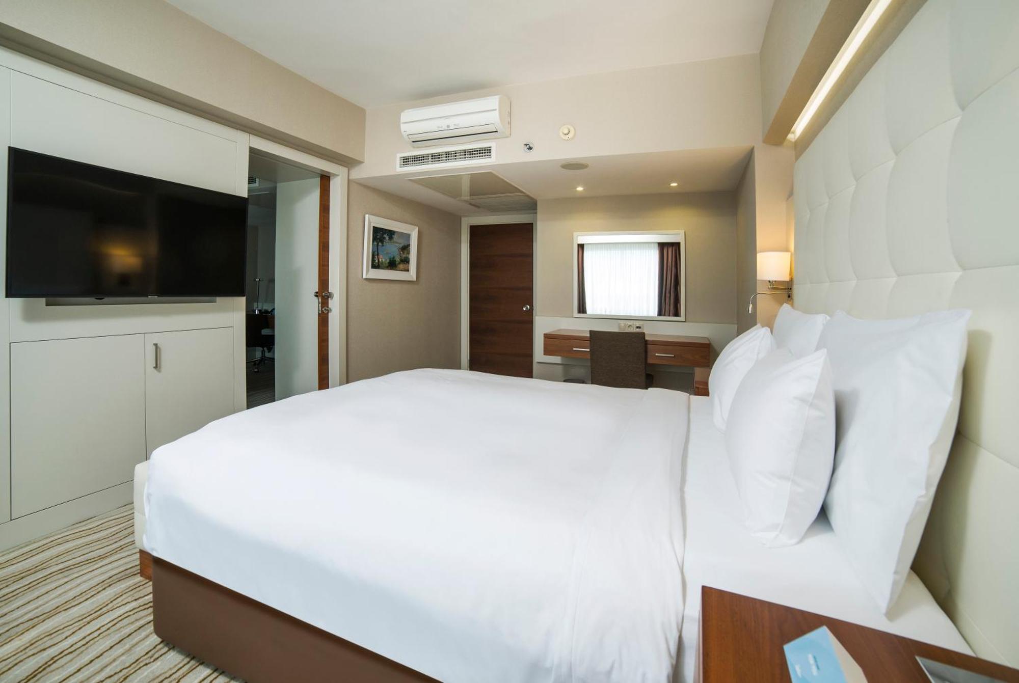 Suite Sea View Non-Smoking